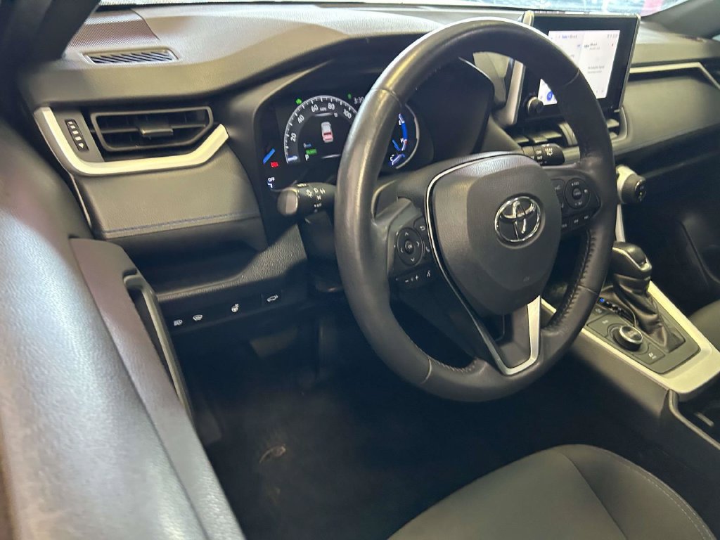 Certified 2024 Toyota RAV4 SE w/ Convenience Package AWD/4WD image 13