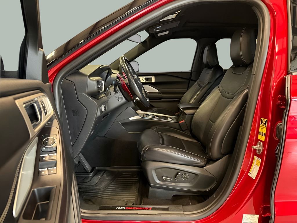 Used 2020 Ford Explorer ST w/ ST Street Pack image 21