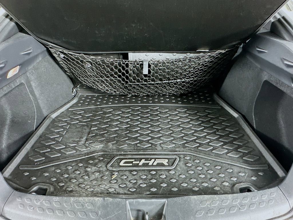 Used 2019 Toyota C-HR Limited image 33