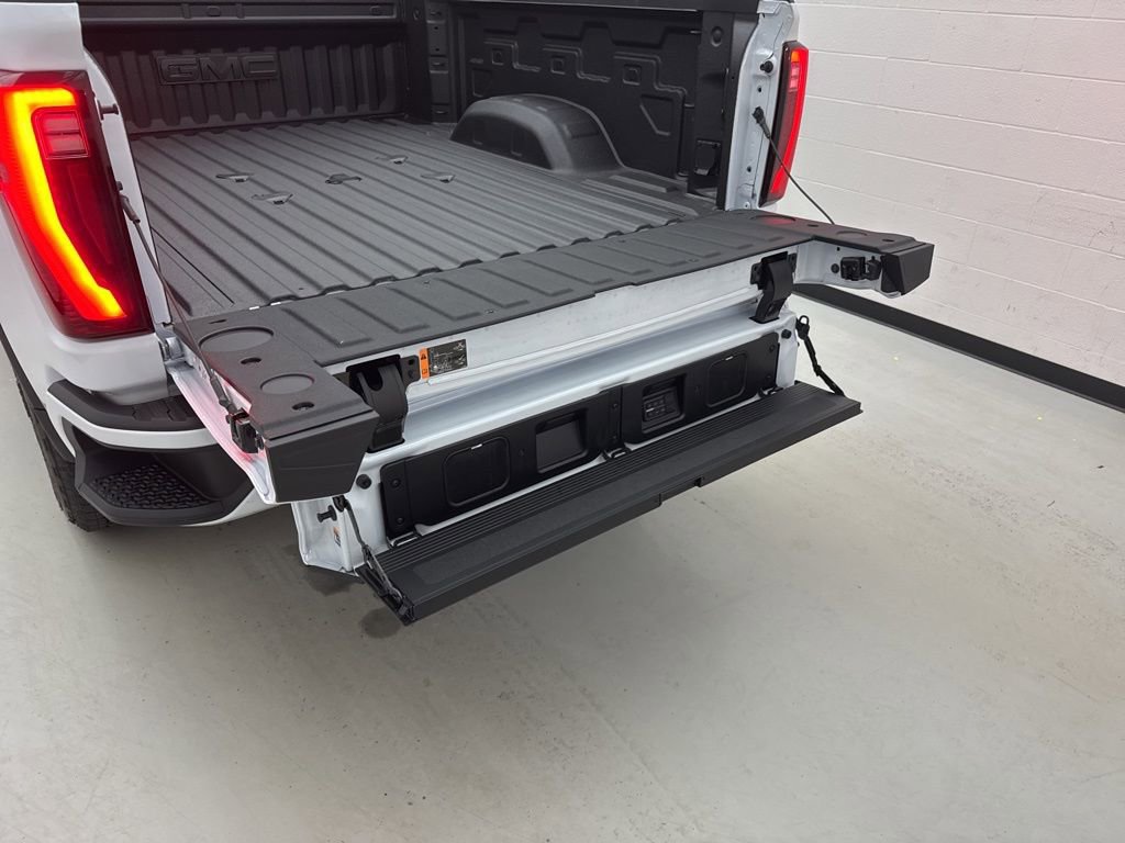 New 2026 GMC Sierra 2500 Denali Ultimate AWD/4WD image 7