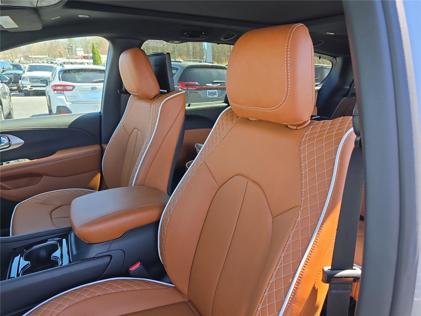 New 2026 Chrysler Pacifica Pinnacle image 21