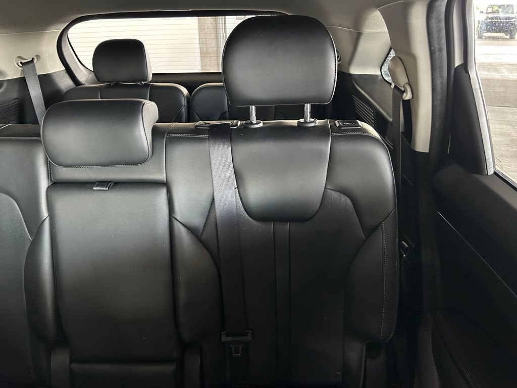 Used 2023 Kia Sorento S AWD/4WD image 14