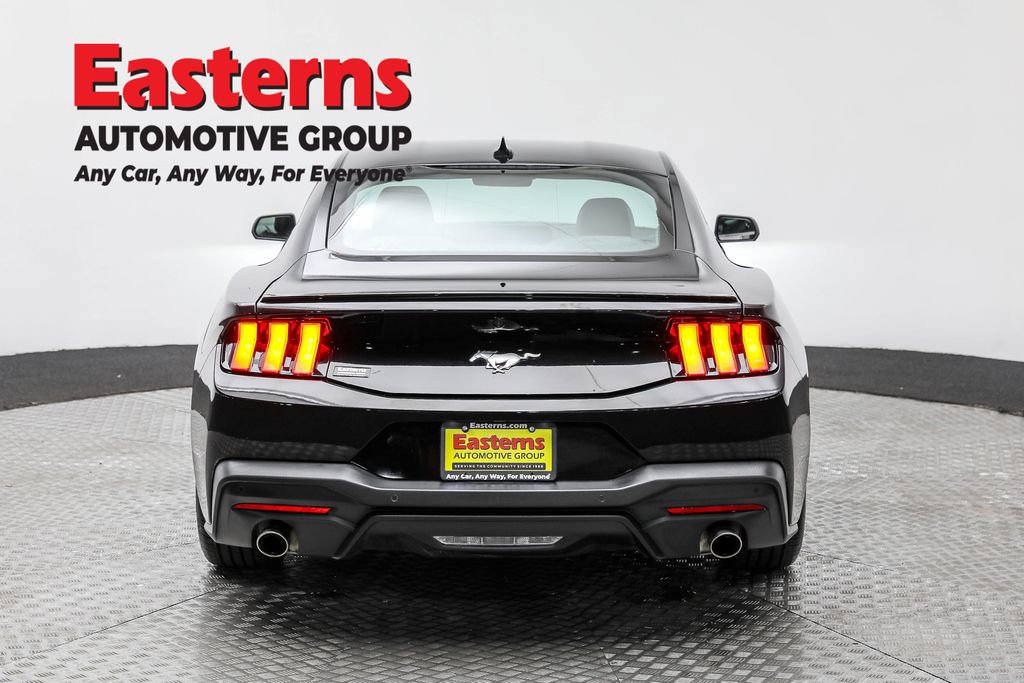 Used 2024 Ford Mustang Premium image 6