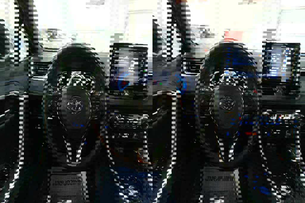 Used 2021 Toyota RAV4 XSE image 28