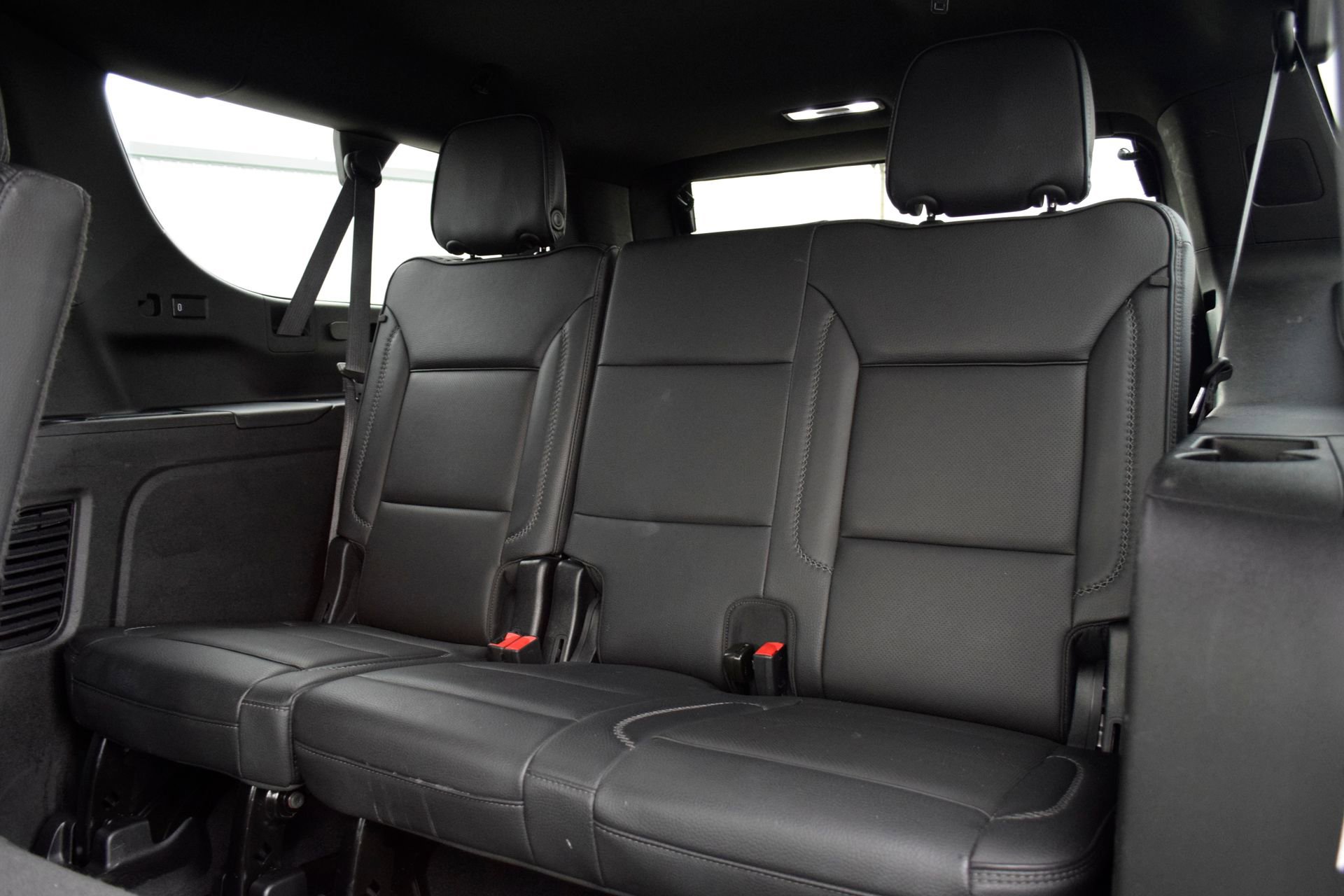 Used 2024 GMC Yukon XL Denali RWD image 21