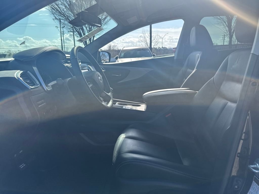 Certified 2024 Nissan Murano SV w/ SV Midnight Edition Package image 18