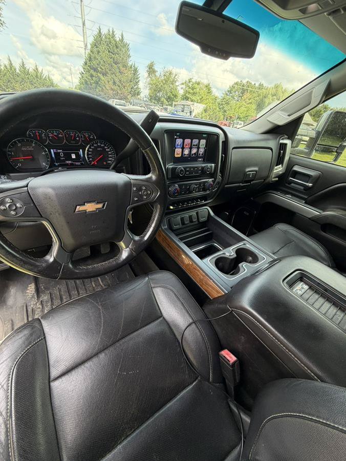 Used 2019 Chevrolet Silverado 2500 LTZ w/ Duramax Plus Package AWD/4WD image 20