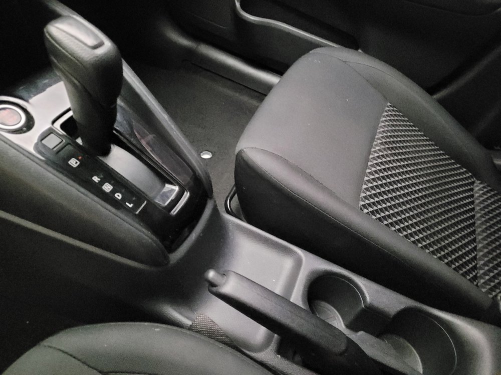 Used 2021 Nissan Versa S FWD image 26