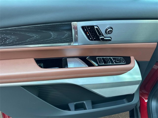 New 2026 Cadillac Vistiq Platinum w/ LPO, Floor Liner Package image 15