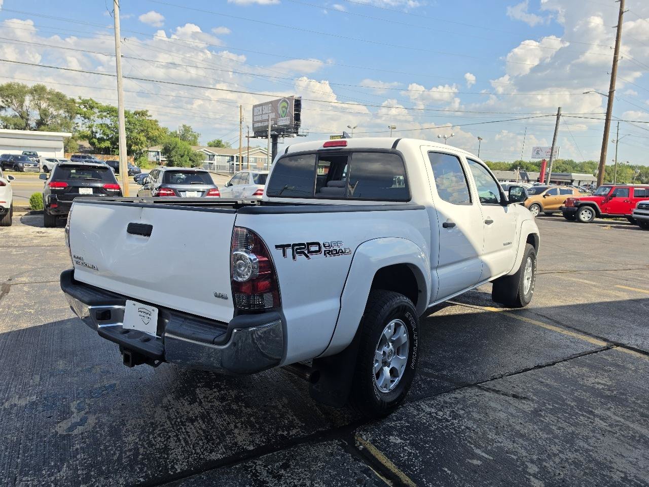Used 2015 Toyota Tacoma 4x4 Double Cab w/ TRD Off-Road Package image 5