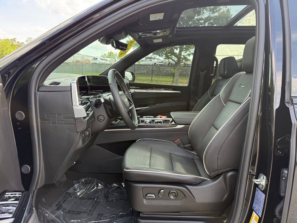 Certified 2025 Cadillac Escalade Sport w/ Touring Package AWD/4WD image 25