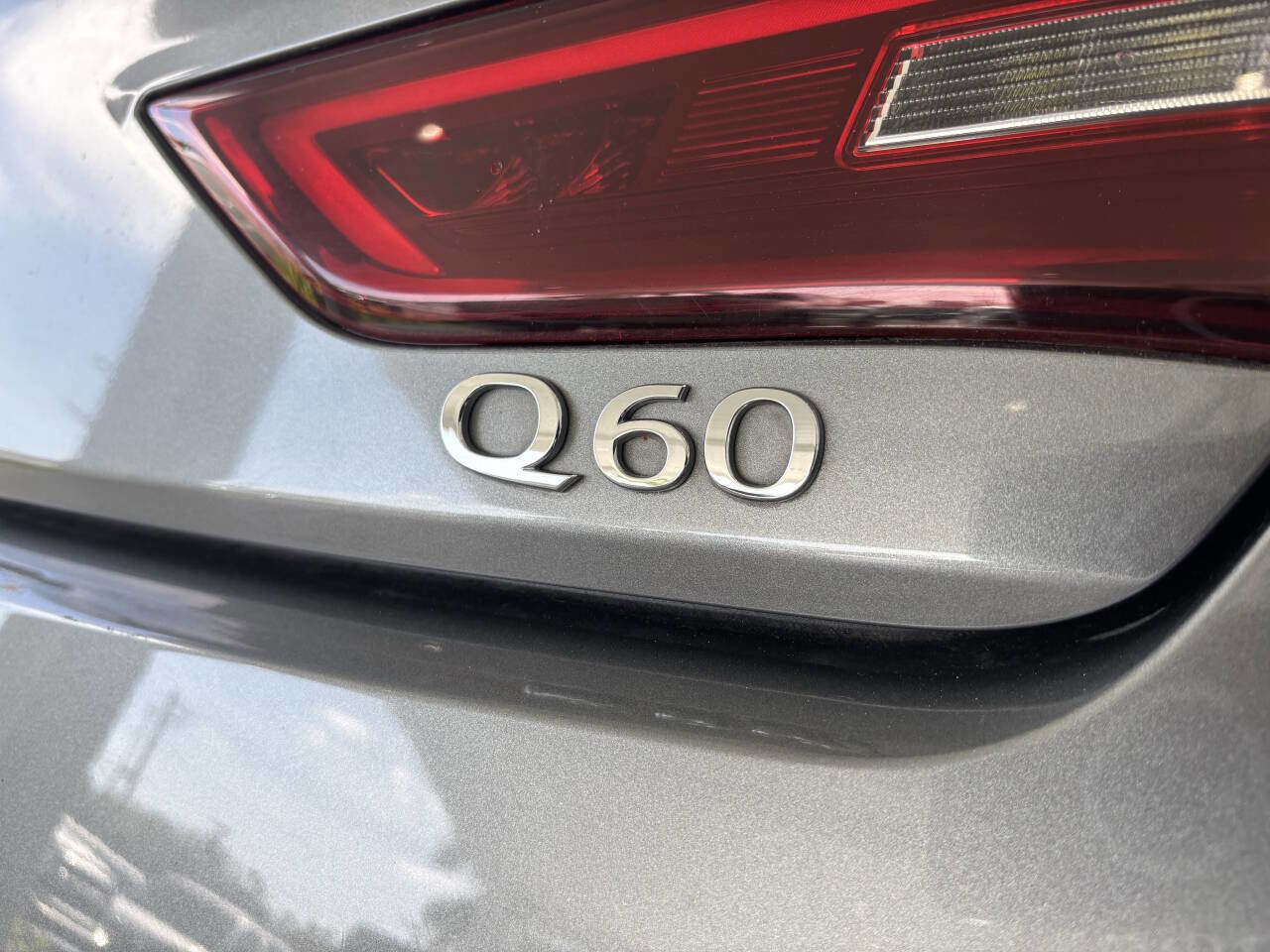 Used 2017 INFINITI Q60 3.0t w/ Cargo Package image 11