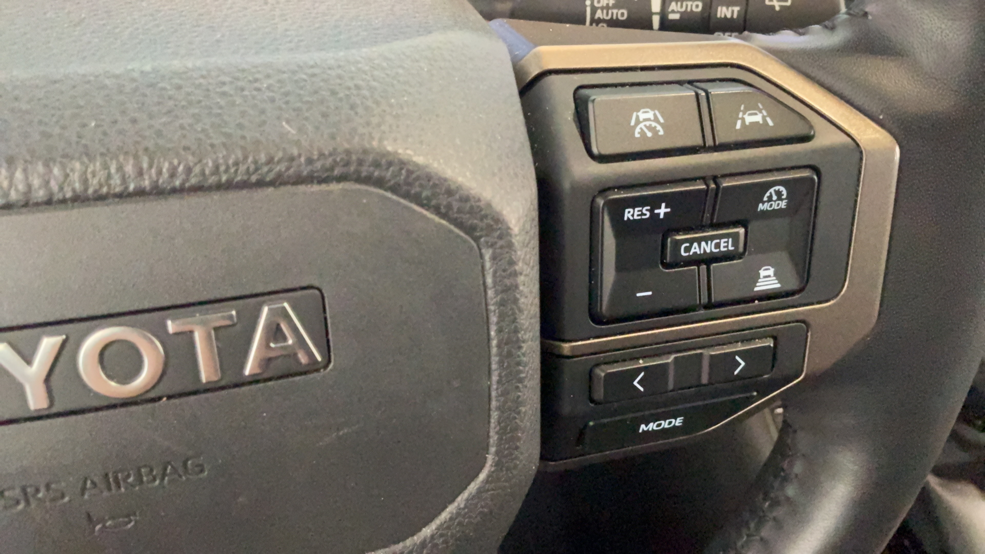 Certified 2025 Toyota Land Cruiser w/ Premium Package AWD/4WD image 18