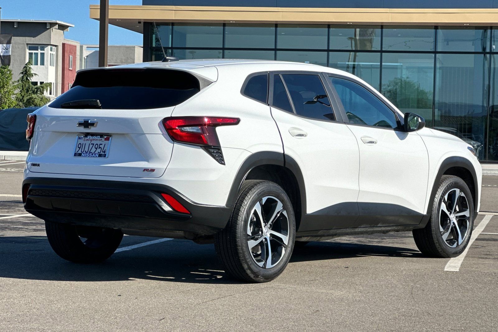 Used 2025 Chevrolet Trax RS image 4