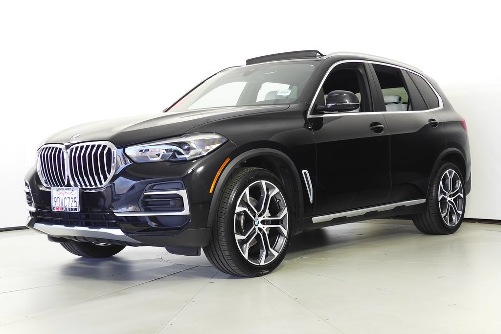 Used 2023 BMW X5 sDrive40i w/ Parking Assistance Package RWD image 2