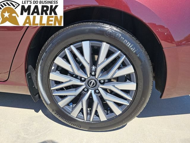 Used 2025 Nissan Altima 2.5 SV FWD image 32