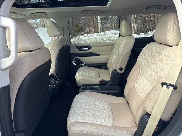 New 2026 Nissan Armada Platinum Reserve image 17