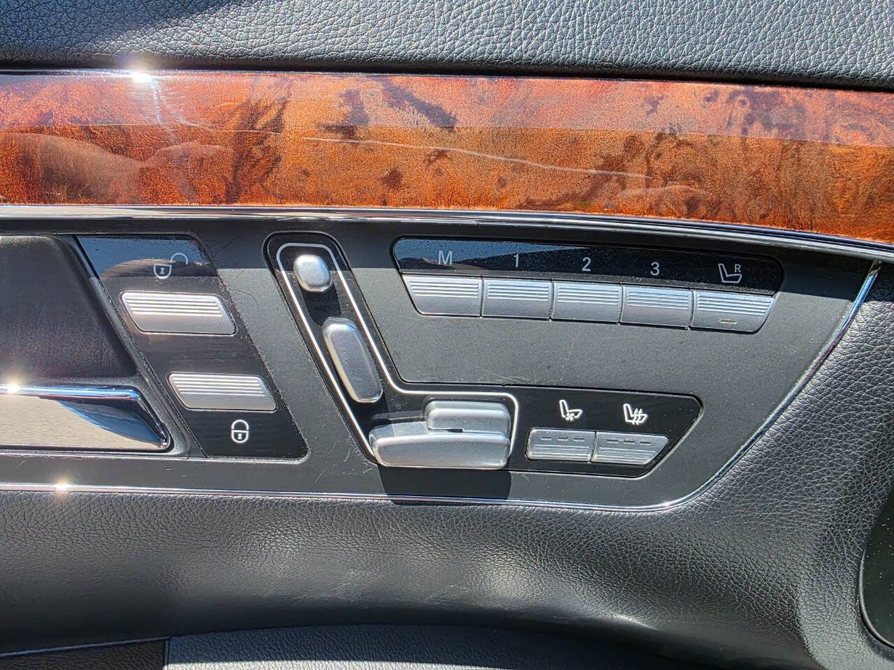 Used 2011 Mercedes-Benz S 550 w/ Sport Pkg Plus One image 10