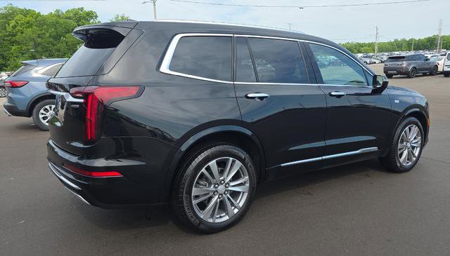 Used 2024 Cadillac XT6 Premium Luxury AWD/4WD image 2