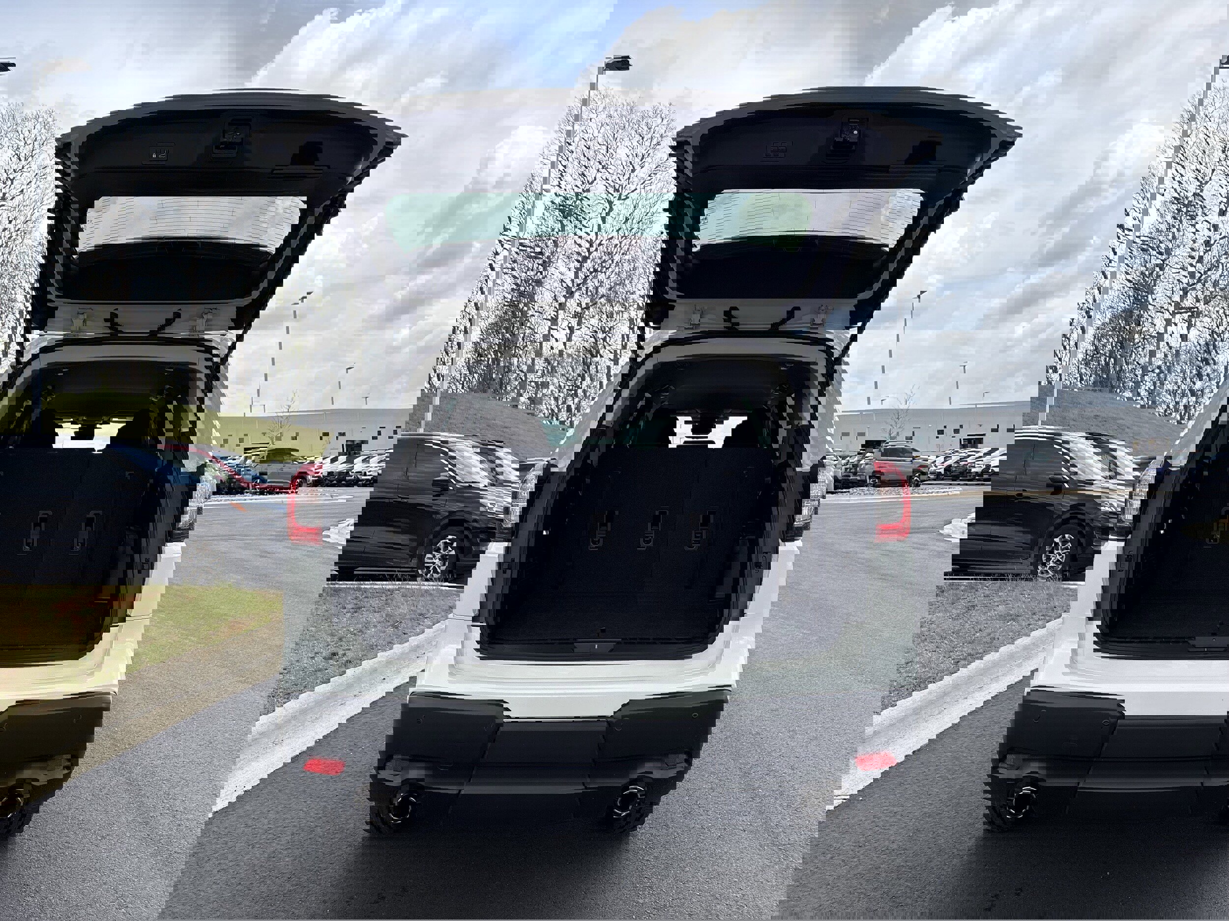 Used 2025 Subaru Ascent Premium image 11