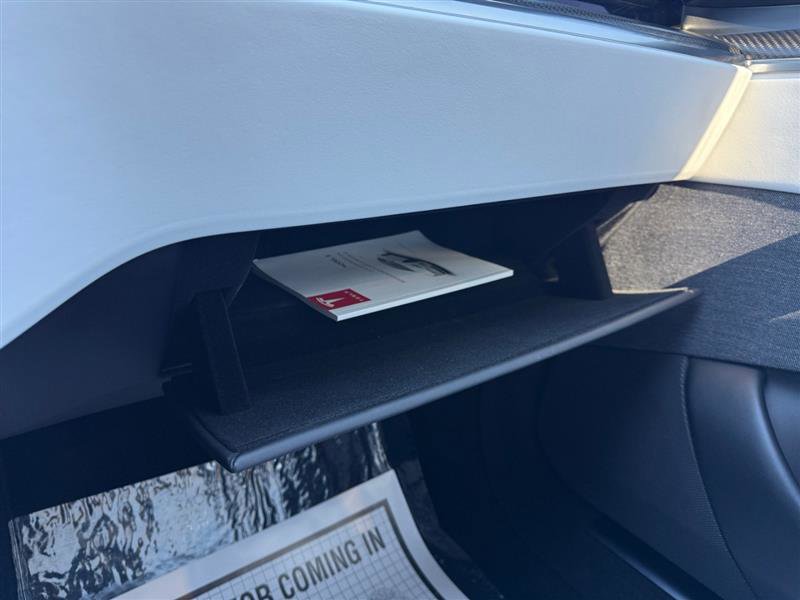 Used 2022 Tesla Model S Plaid image 28