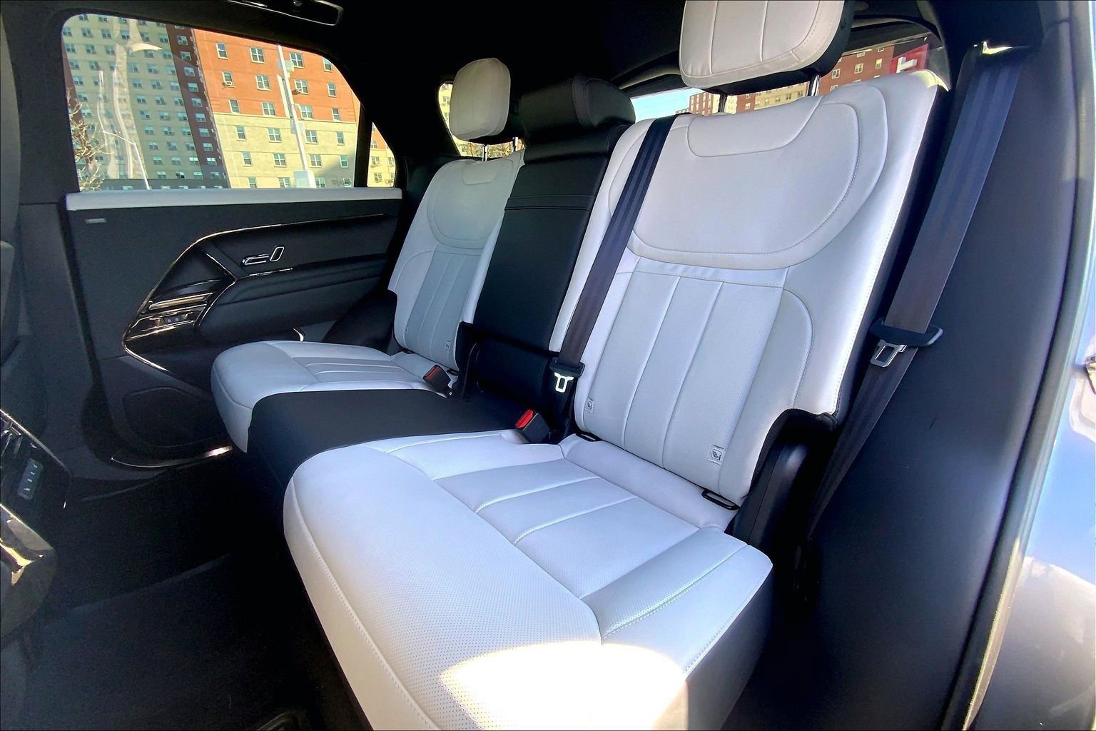 Used 2024 Land Rover Range Rover Sport Dynamic SE image 20