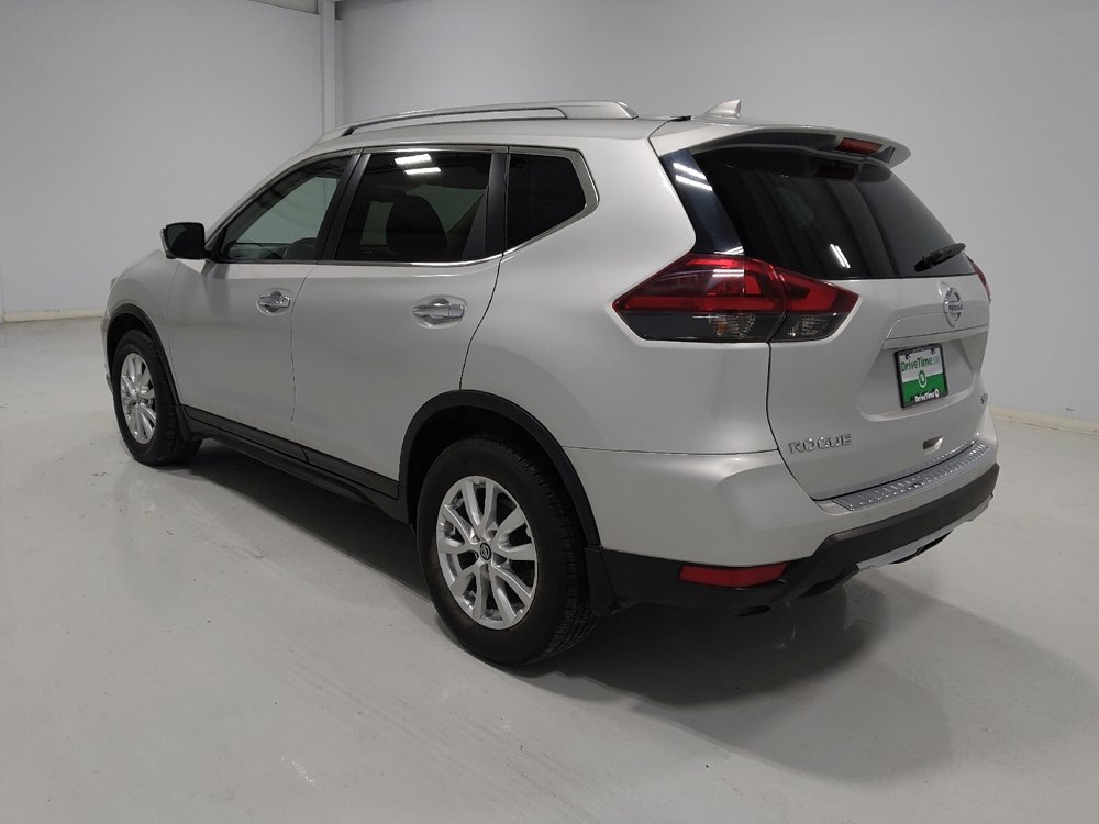 Used 2018 Nissan Rogue SV w/ Premium Package image 5