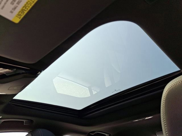 Certified 2025 BMW 330i xDrive Sedan w/ Premium Package image 11