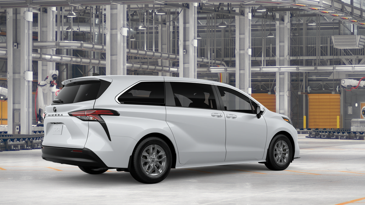 New 2026 Toyota Sienna LE FWD image 10