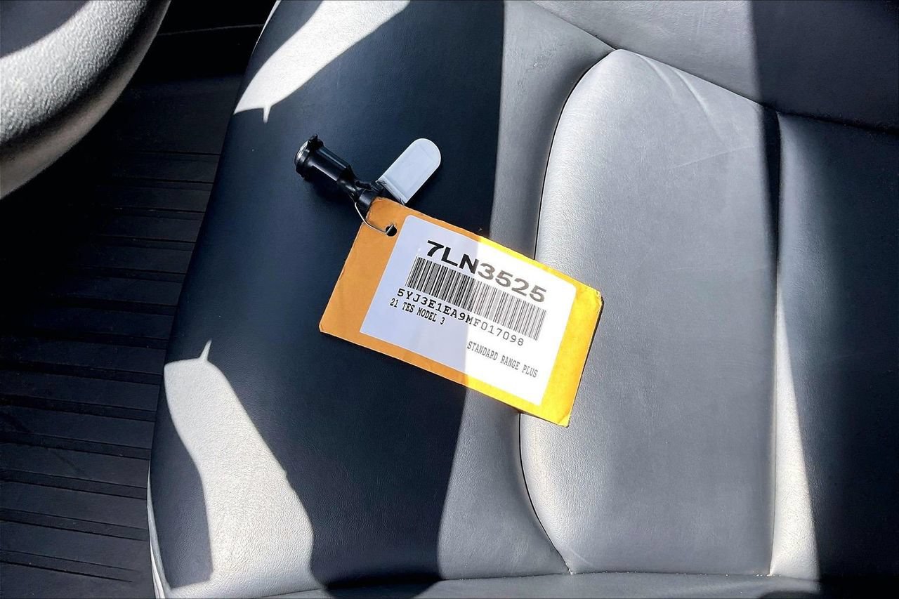 Used 2021 Tesla Model 3 Standard Range Plus RWD image 34