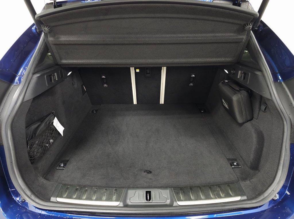 Used 2022 Jaguar F-PACE S image 6