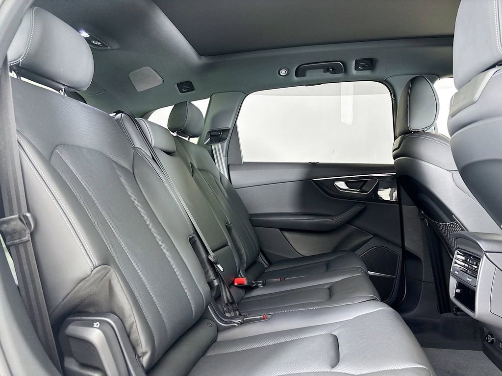 New 2026 Audi Q7 3.0T Prestige image 17