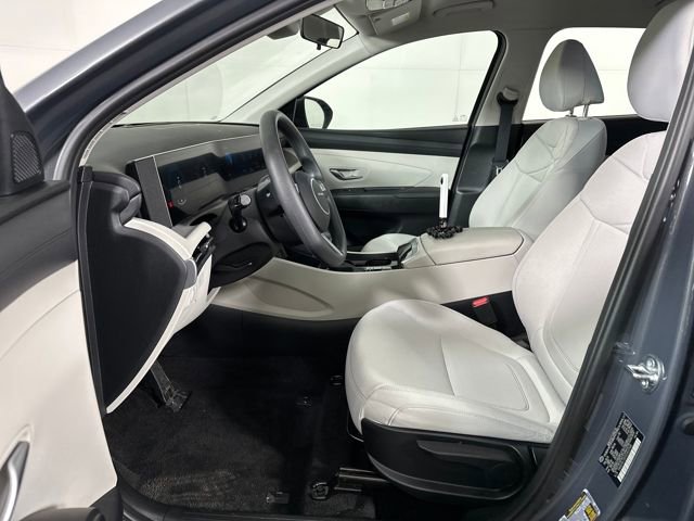 Certified 2025 Hyundai Tucson SE image 39