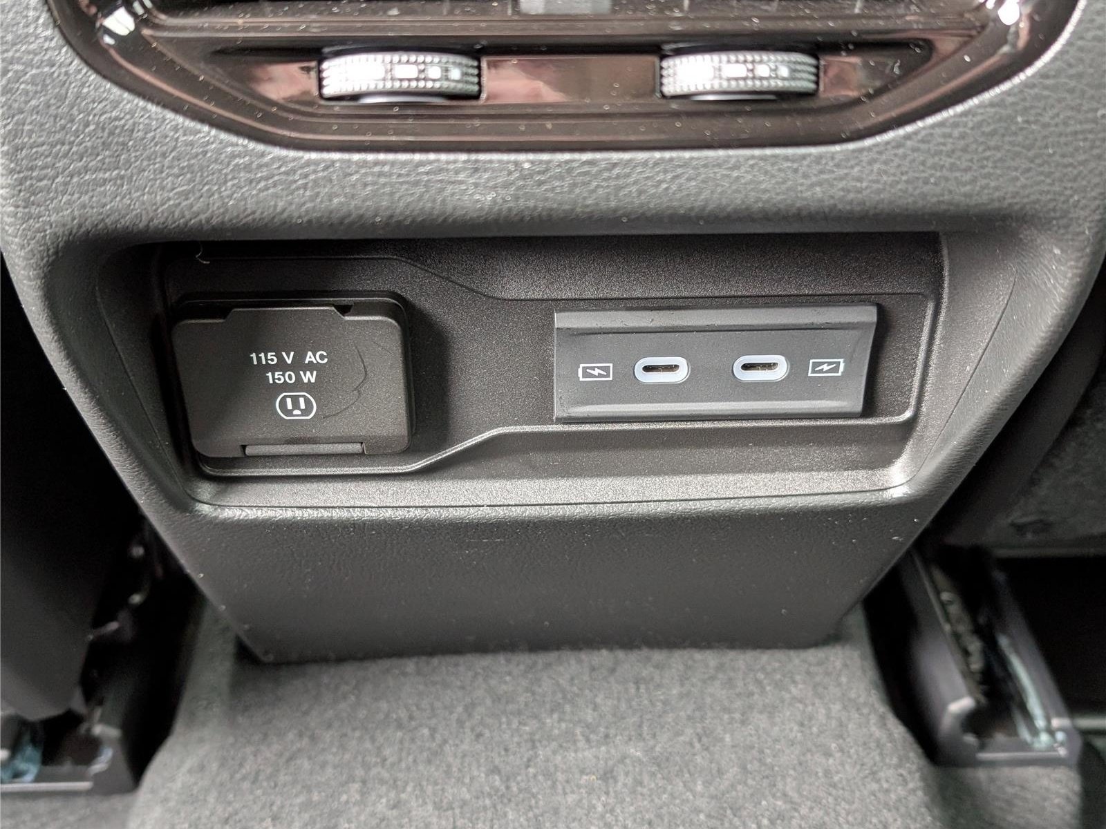 New 2026 Jeep Grand Cherokee Altitude AWD/4WD image 11