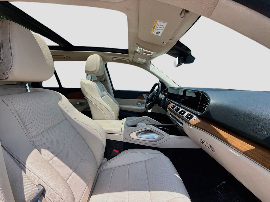 Used 2022 Mercedes-Benz GLE 350 4MATIC w/ Premium Package image 32