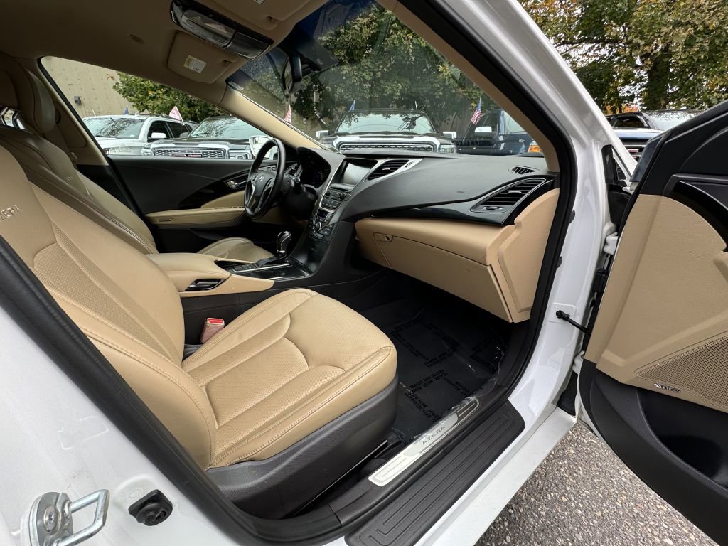 Used 2014 Hyundai Azera Limited image 16