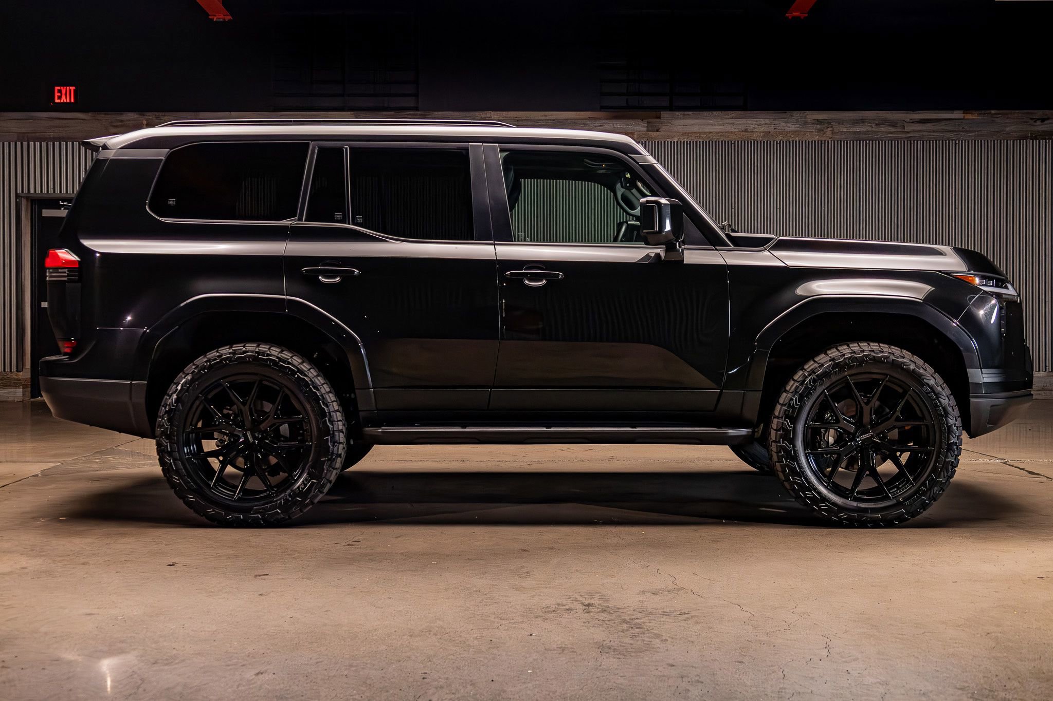 Used 2024 Lexus GX 550 w/ Cold Area Package image 11