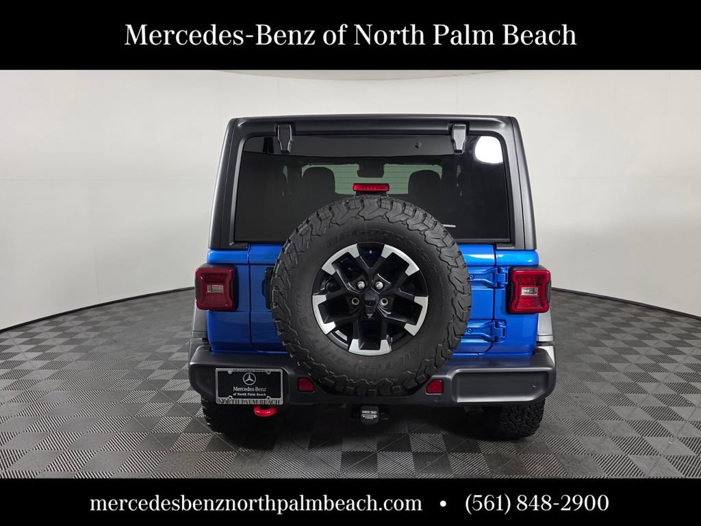 Used 2024 Jeep Wrangler Rubicon w/ Technology Group AWD/4WD image 5