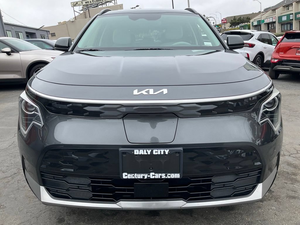 Used 2023 Kia Niro Wind FWD image 2
