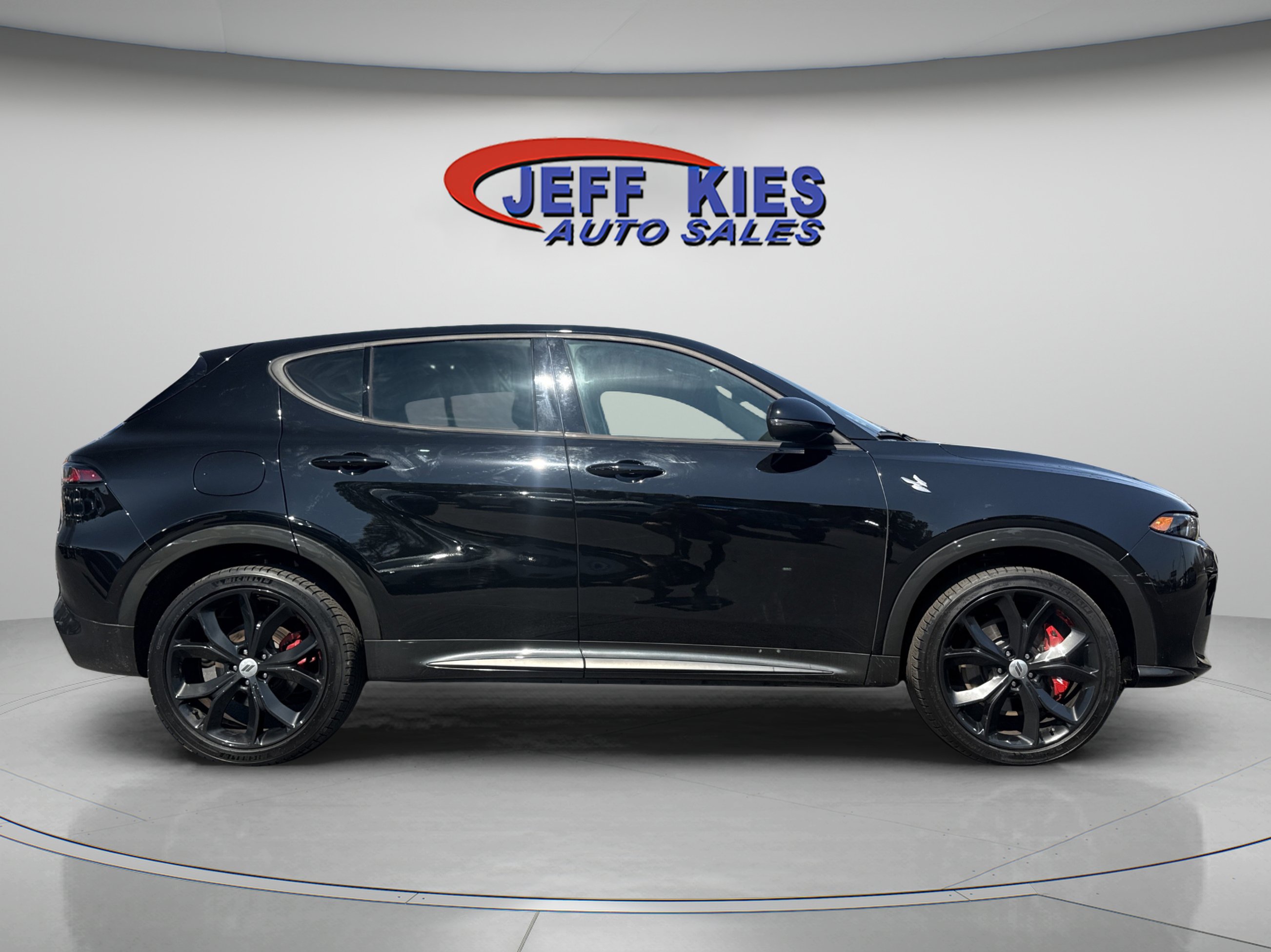Used 2024 Dodge Hornet R/T w/ Track Pack AWD/4WD image 4