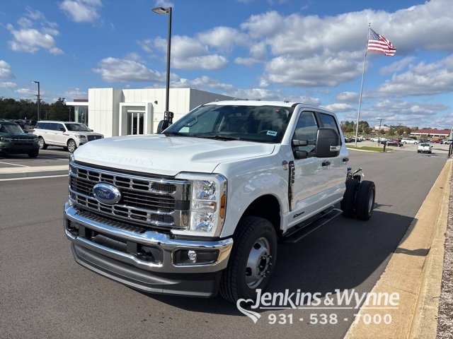 New 2026 Ford F350 XL w/ XL Chrome Package