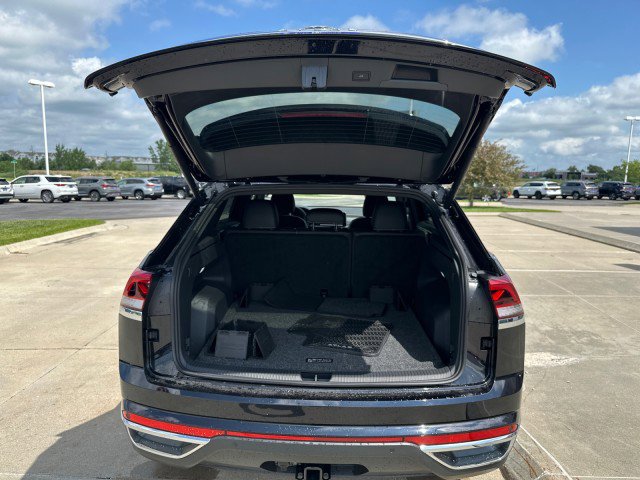 New 2025 Volkswagen Atlas Cross Sport SEL image 26