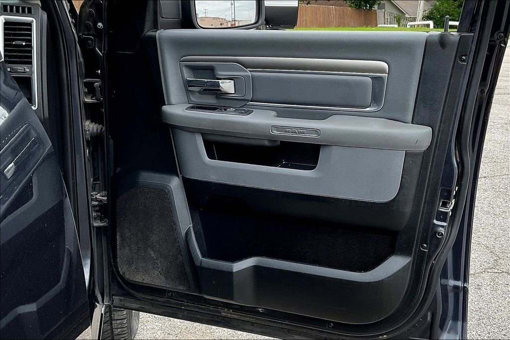 Used 2018 RAM 1500 Big Horn AWD/4WD image 18