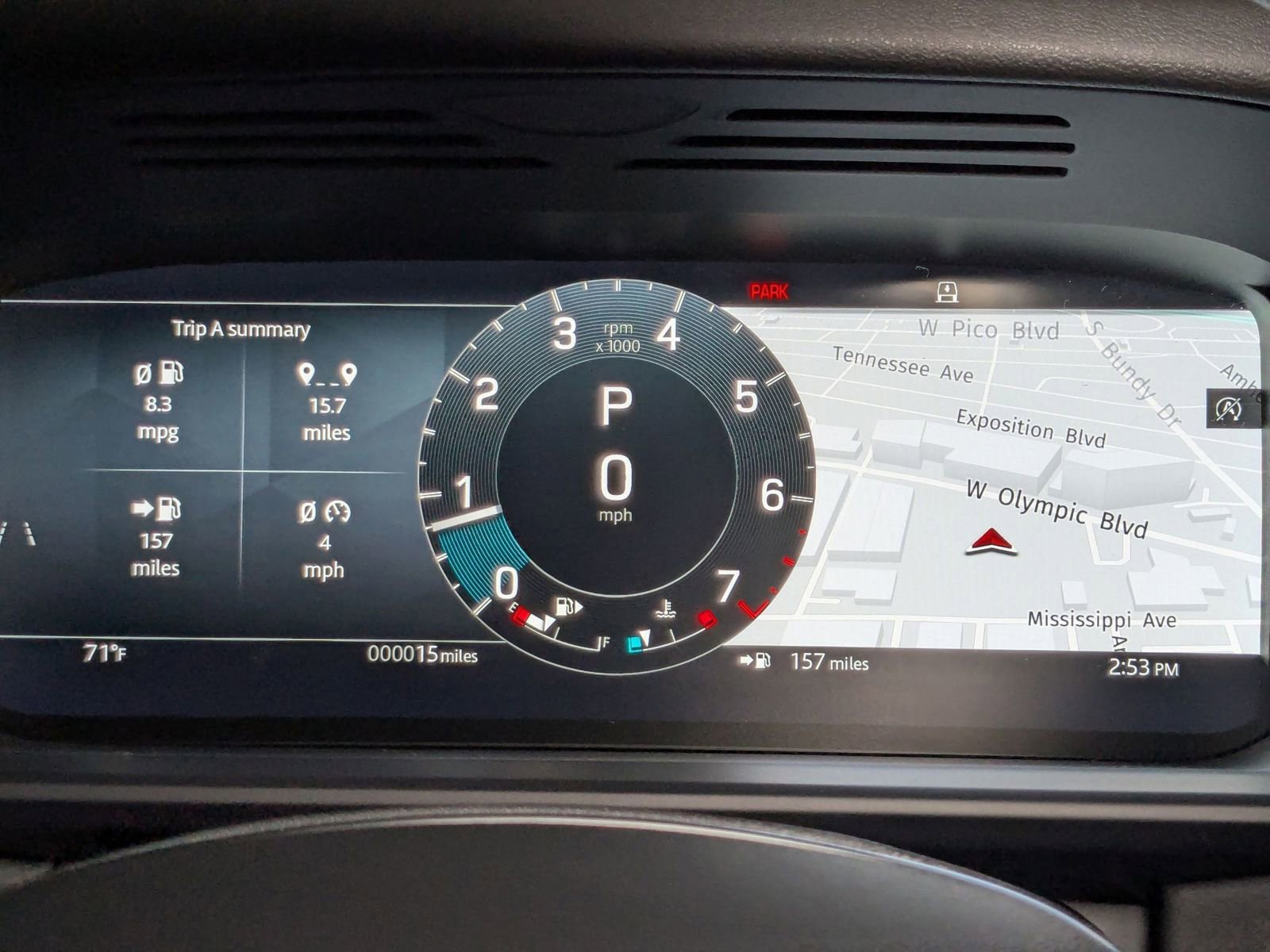 New 2025 Land Rover Discovery S image 11