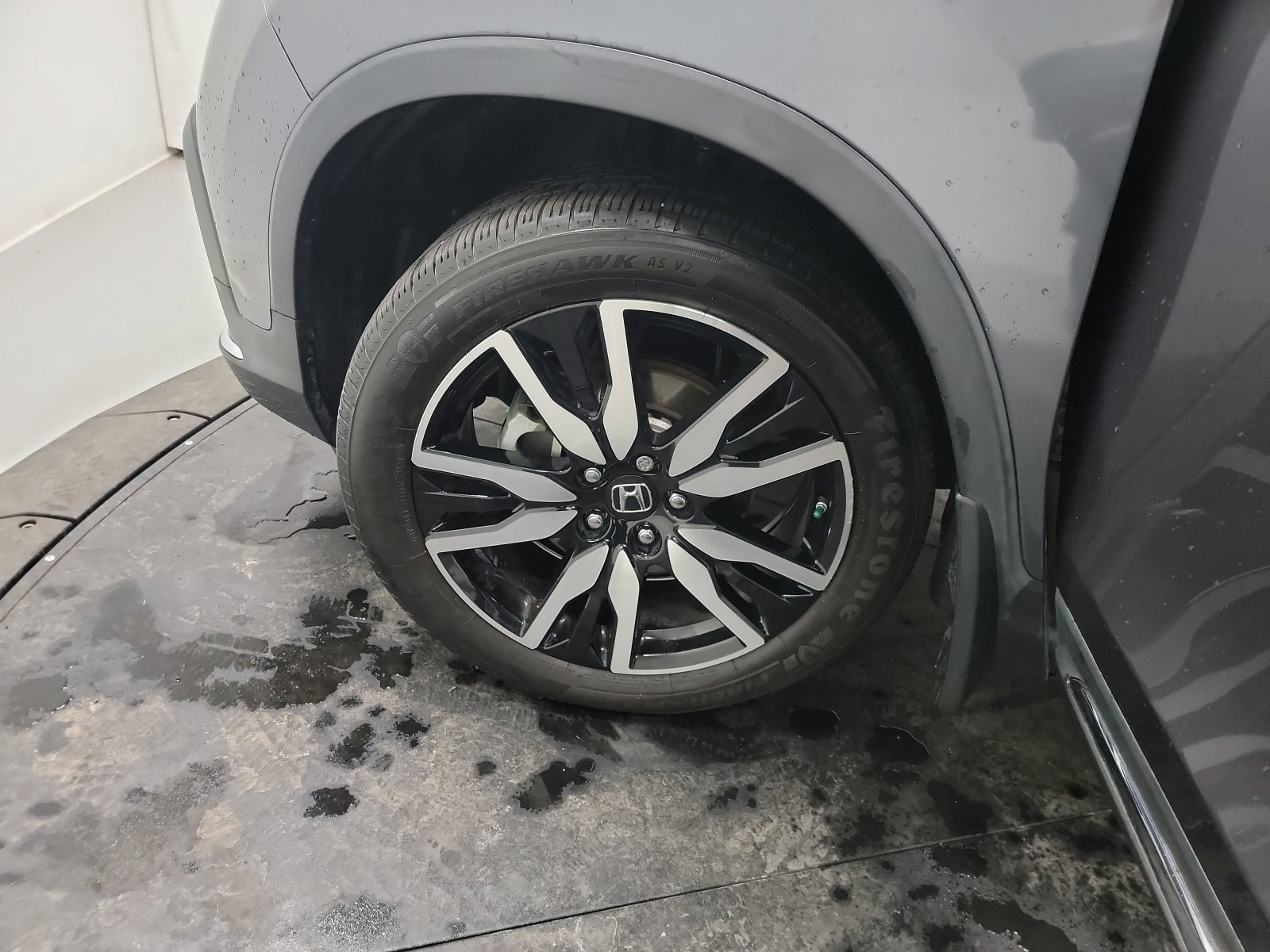 Used 2020 Honda Pilot Touring image 30