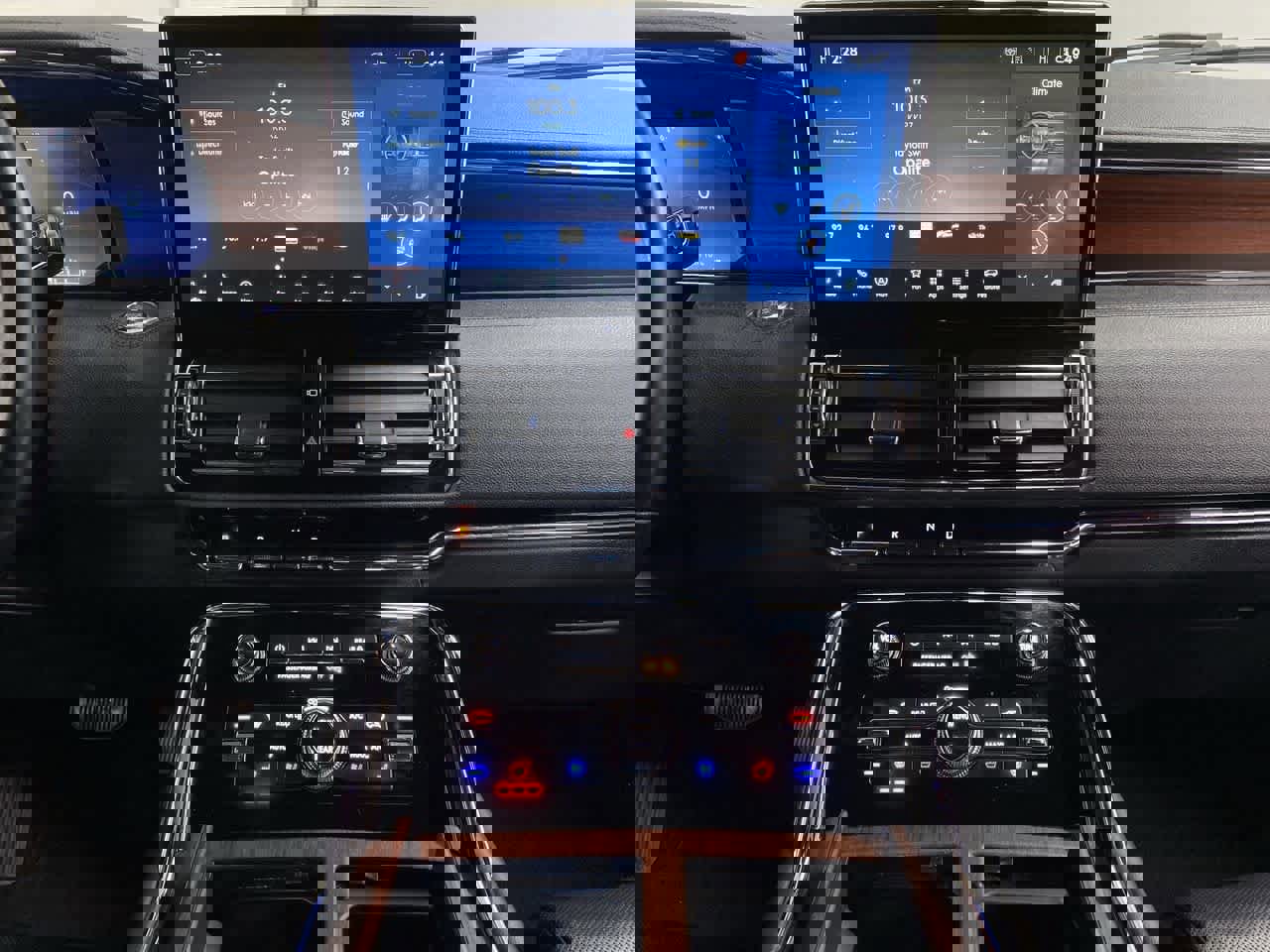 Used 2023 Lincoln Navigator L Reserve image 23