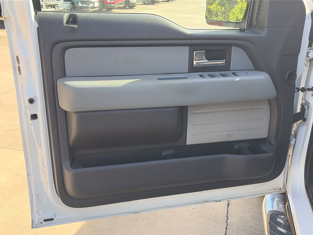 Used 2013 Ford F150 XLT w/ XLT Chrome Pkg RWD image 18