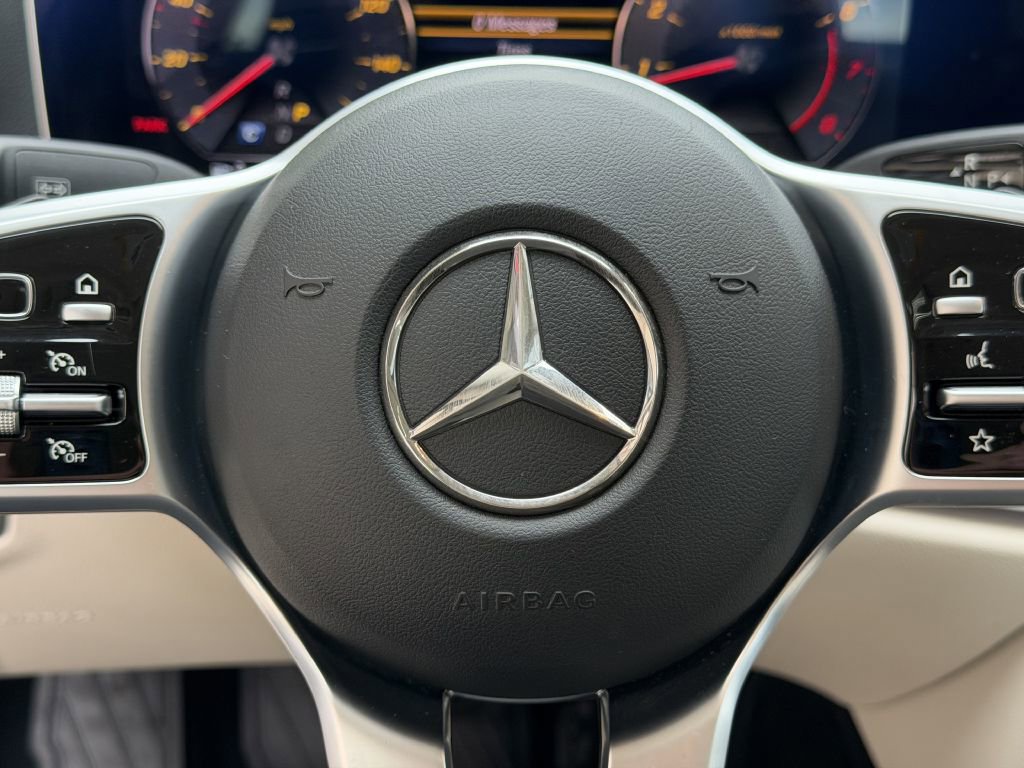 Used 2020 Mercedes-Benz E 350 4MATIC Sedan image 34