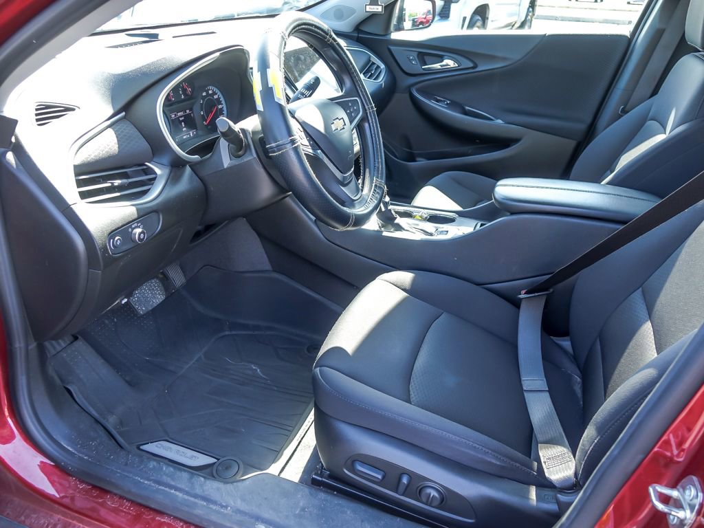 Used 2023 Chevrolet Malibu LT w/ Driver Confidence Package FWD image 11