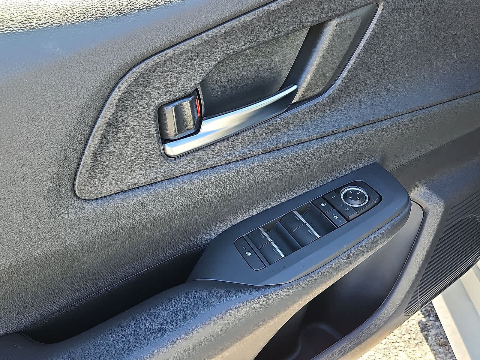 Used 2026 Toyota Prius AWD image 28